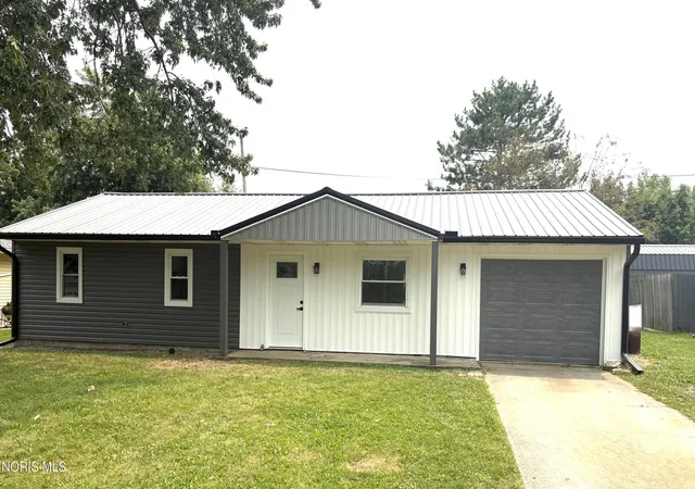 Photo 4 of Sale Pending at 1101 Brower Rd, Lima, OH 45801 | MLS# 10010632 | Listing updated on 2026-09-29