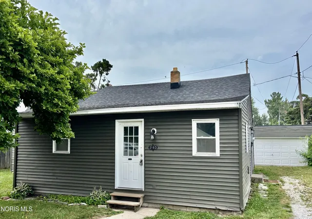 Photo 1 of Single family home for sale at 2163 Hoops Dr, Toledo, OH 43611 | MLS# 10010790 | Listing updated on 2026-08-27