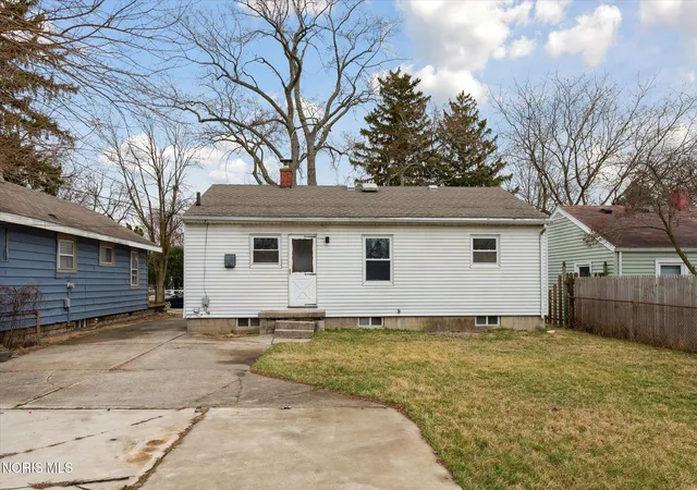 35th image of 1352 Abbott Ave, Toledo, OH 43614 | MLS# 10010650