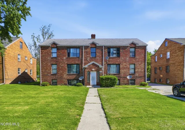 1st image of 1364 N Cove Blvd, Toledo, OH 43606 | MLS# 10012003