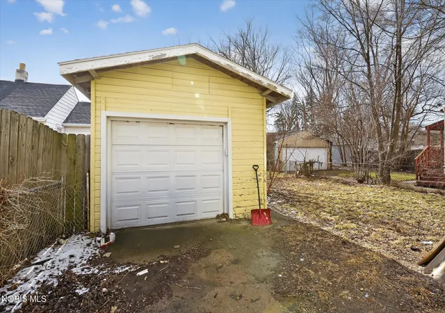 28th image of 2335 Airport Hwy, Toledo, OH 43609 | MLS# 10010713