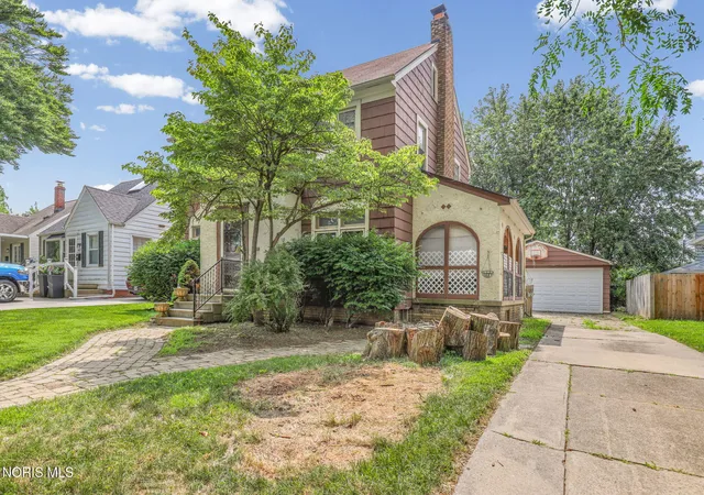 3rd image of 4523 Overland Pkwy, Toledo, OH 43612 | MLS# 10010800