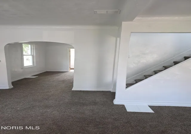 Photo 2 of Single family home for sale at 1022 Salem St, Toledo, OH 43609 | MLS# 10010720 | Listing updated on 2026-07-19