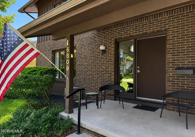 Photo 4 of Single family home for sale at 6809 Gaines Ml Dr, Sylvania, OH 43560 | MLS# 10010722 | Listing updated on 2026-09-28