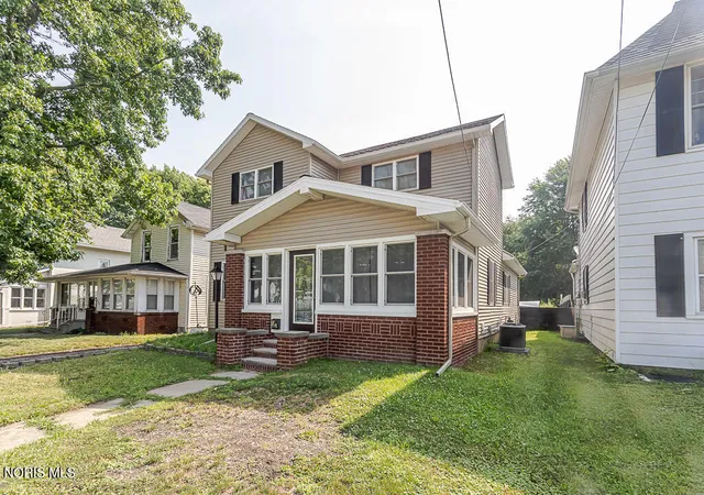 Photo 2 of Single family home for sale at 132 N Brunell St, Wauseon, OH 43567 | MLS# 10010729 | Listing updated on 2026-08-20