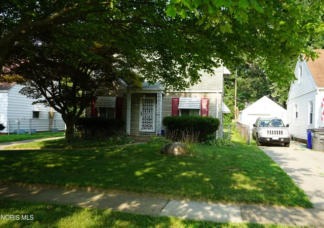 1st image of 814 Cuthbert Rd, Toledo, OH 43607 | MLS# 10010730