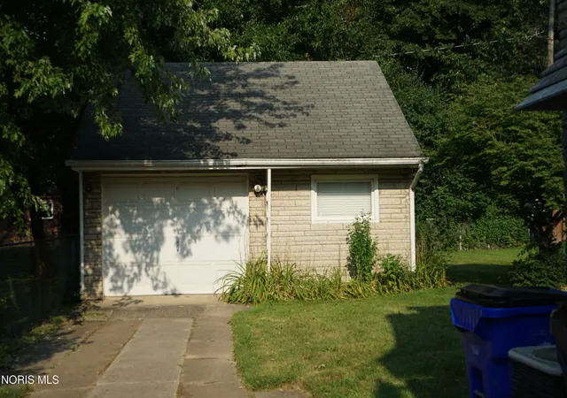 4th image of 814 Cuthbert Rd, Toledo, OH 43607 | MLS# 10010730