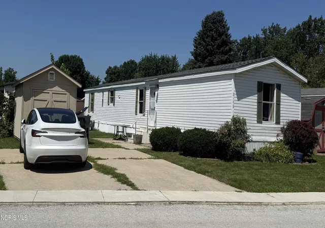 1st image of 8146 Silverwood Dr #L-228, Findlay, OH 45840 | MLS# 10010754
