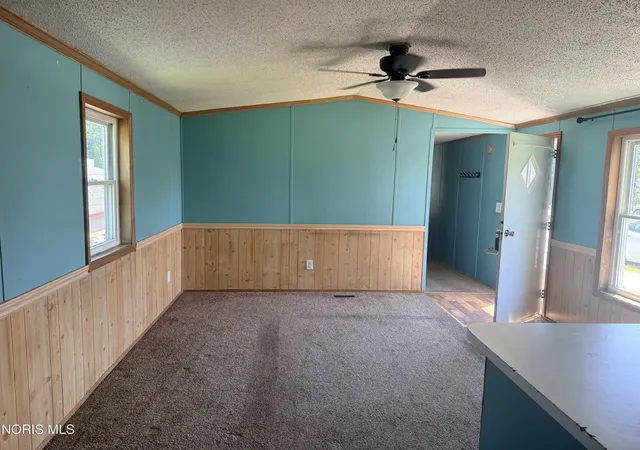 Photo 3 of Manufactured home for sale at 8146 Silverwood Dr #L-228, Findlay, OH 45840 | MLS# 10010754 | Listing updated on 2026-07-20