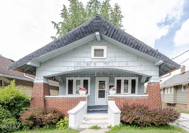 Photo 1 of Single family home for sale at 3863 Upton Ave, Toledo, OH 43613 | MLS# 10010938 | Listing updated on 2026-08-20