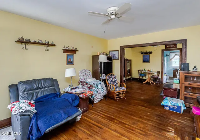 Photo 4 of Single family home for sale at 3863 Upton Ave, Toledo, OH 43613 | MLS# 10010938 | Listing updated on 2026-08-20