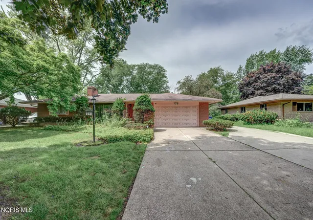 1st image of 641 Mackow Dr, Toledo, OH 43607 | MLS# 10010766