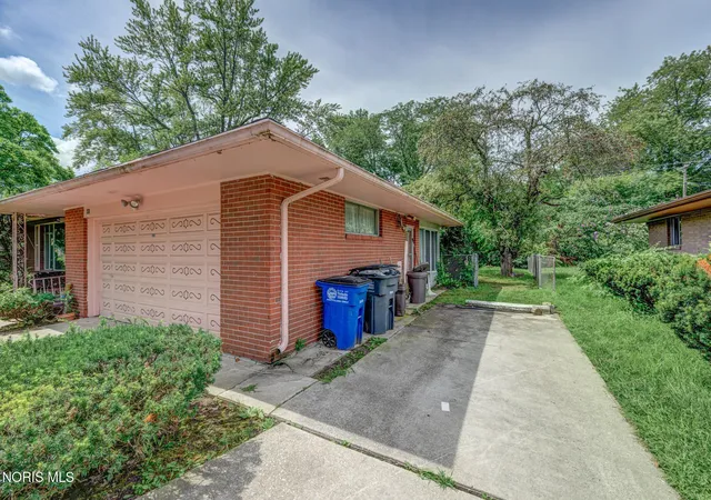 4th image of 641 Mackow Dr, Toledo, OH 43607 | MLS# 10010766