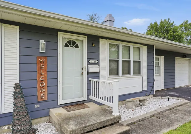 Photo 4 of Single family home for sale at 1720 Washington Ave, Findlay, OH 45840 | MLS# 10010792 | Listing updated on 2026-10-06