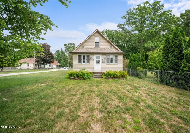 image of 6034 Whiteford Rd, Sylvania, OH 43560 | MLS# 10010839