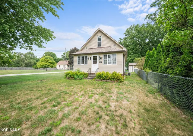 image of 6034 Whiteford Rd, Sylvania, OH 43560 | MLS# 10010839