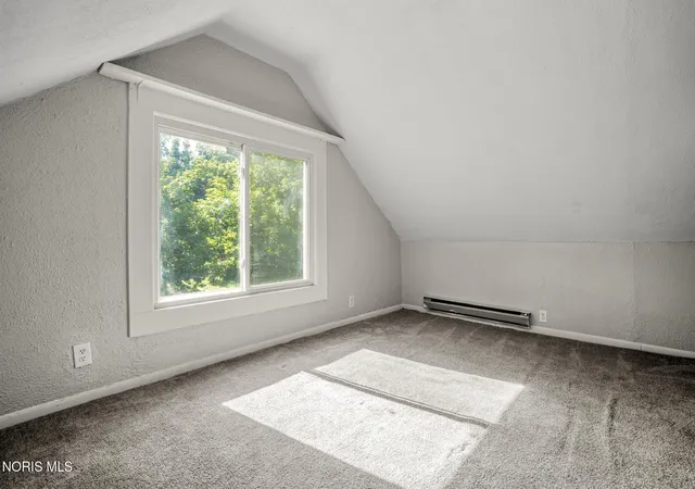 Photo 4 of Single family home for sale at 1027 Wright Ave, Toledo, OH 43609 | MLS# 10010966 | Listing updated on 2026-09-04