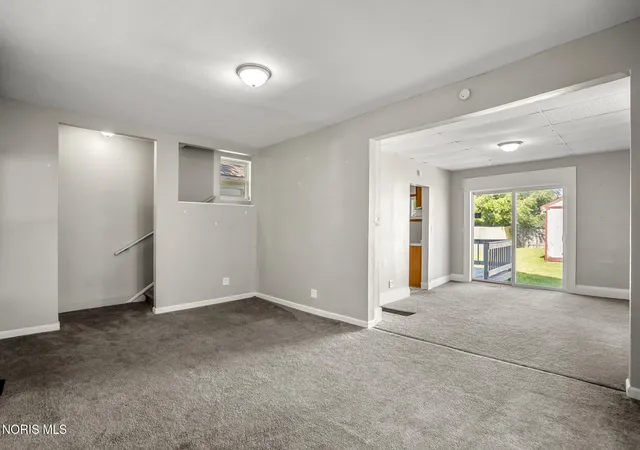 Photo 3 of Single family home for sale at 1027 Wright Ave, Toledo, OH 43609 | MLS# 10010966 | Listing updated on 2026-09-04