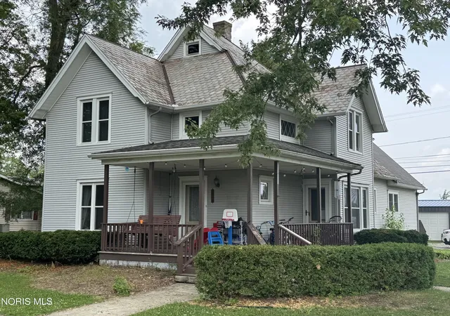 Photo 1 of Single family home for sale at 109 E Catherine St, West Unity, OH 43570 | MLS# 10010785 | Listing updated on 2026-10-16