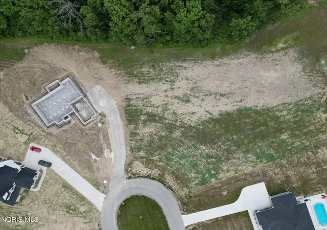 4th image of 135 Coach House Loop, Bowling Green, OH 43402 | MLS# 10010837