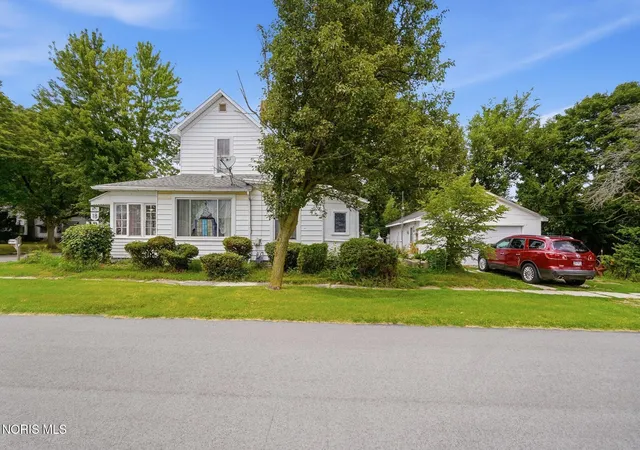 4th image of 202 N Main St, Bloomdale, OH 44817 | MLS# 10010963