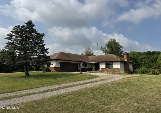 Photo 1 of Single family home for sale at 1737 9 Road, Edgerton, OH 43517 | MLS# 10010803 | Listing updated on 2026-07-21