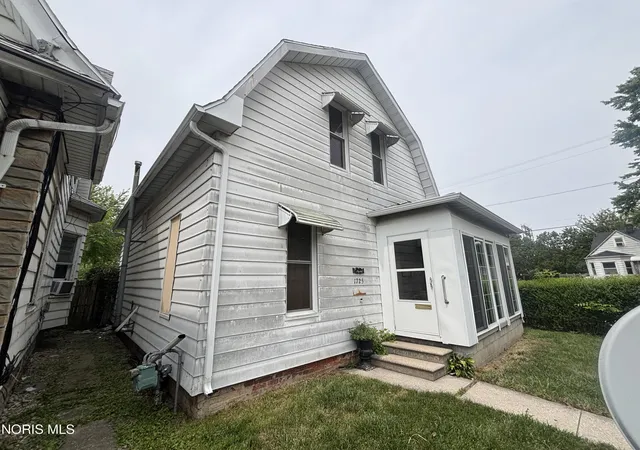 2nd image of 1725 Cutter St, Toledo, OH 43605 | MLS# 10010821