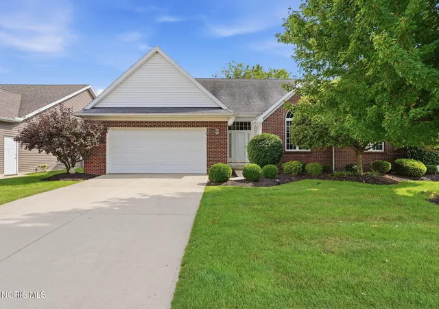 Photo 1 of Single family home for sale at 2183 Bluestone Dr, Findlay, OH 45840 | MLS# 10010818 | Listing updated on 2026-08-29