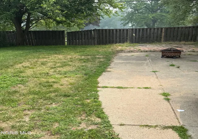 Photo 3 of Single family home for sale at 1814 Evansdale Ave, Toledo, OH 43607 | MLS# 10010814 | Listing updated on 2026-08-21
