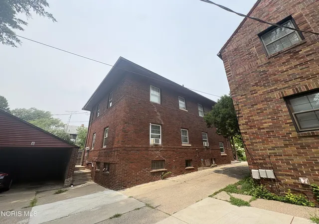 52nd image of 1321 Laclede Rd, Toledo, OH 43612 | MLS# 10011100