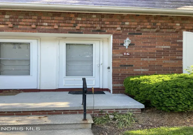 Photo 1 of Condo for sale at 3217 Glanzman Rd #16, Toledo, OH 43614 | MLS# 10010835 | Listing updated on 2026-08-27