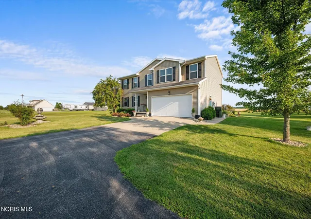 Photo 3 of Single family home for sale at 3713 Holcomb Rd, Bradner, OH 43406 | MLS# 10010858 | Listing updated on 2026-07-27