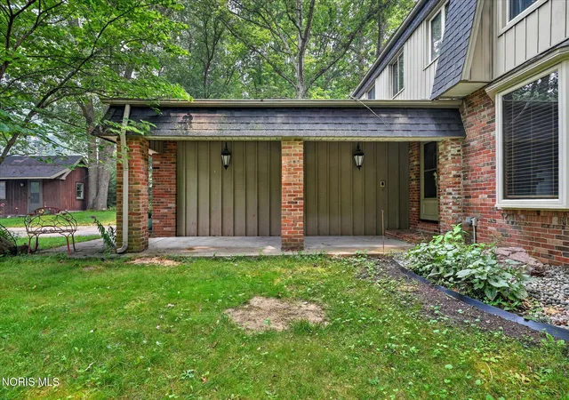 Photo 3 of Sale Pending at 8205 S Fulton Lucas County Rd, Neapolis, OH 43547 | MLS# 10011424 | Listing updated on 2026-10-02