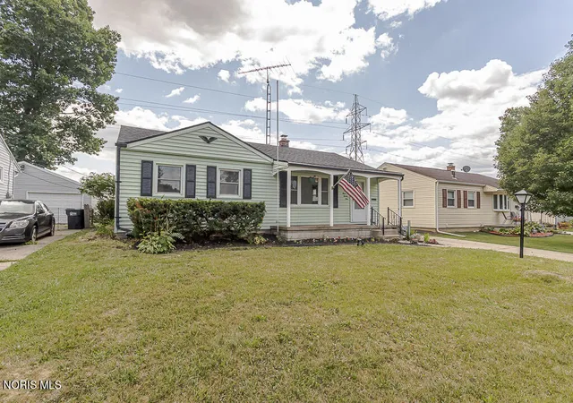 1st image of 321 Southdale Rd, Toledo, OH 43612 | MLS# 10011103