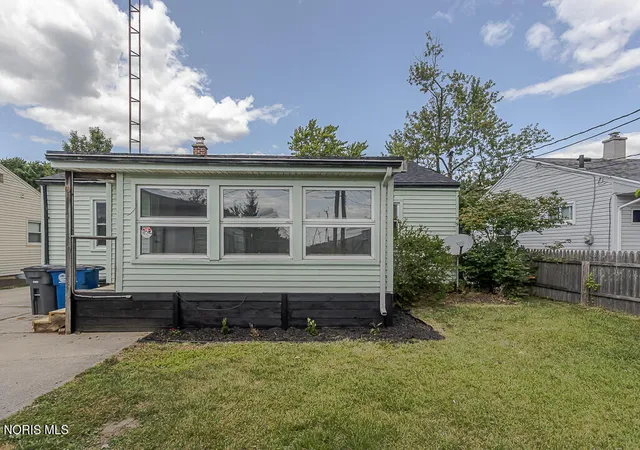 4th image of 321 Southdale Rd, Toledo, OH 43612 | MLS# 10011103