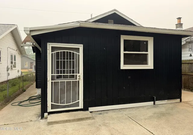 3rd image of 156 Spencer St, Toledo, OH 43609 | MLS# 10010931