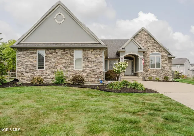 1st image of 14780 Prairie Lake Dr, Perrysburg, OH 43551 | MLS# 10011673