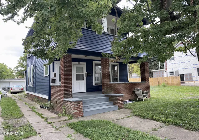 Photo 1 of Multi family home for sale at 853 Oak St, Toledo, OH 43605 | MLS# 10010884 | Listing updated on 2026-09-07