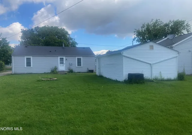 Photo 4 of Sale Pending at 229 Lester Ave, Findlay, OH 45840 | MLS# 10010890 | Listing updated on 2026-08-03