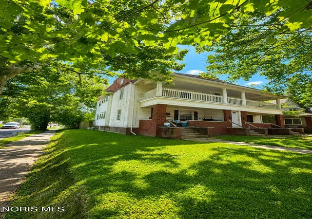 Photo 2 of Multi family home for sale at 501 Clark St, Toledo, OH 43605 | MLS# 10010911 | Listing updated on 2026-09-11