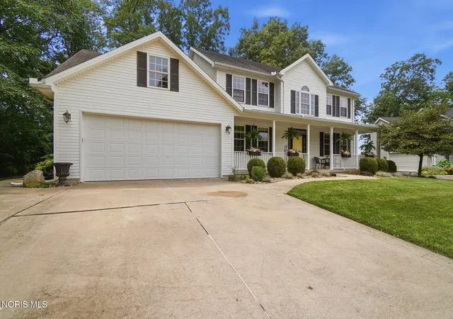 3rd image of 26413 Catawba Dr, Perrysburg, OH 43551 | MLS# 10010951