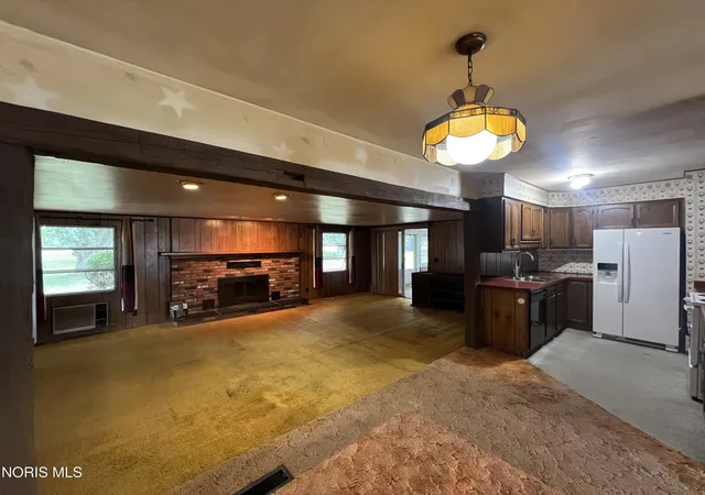 Photo 5 of Single family home for sale at 40 Valley View Pl, Tiffin, OH 44883 | MLS# 10011033 | Listing updated on 2026-07-26