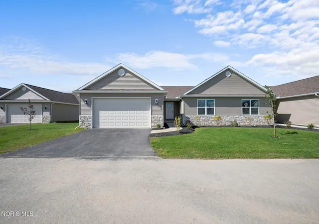 Listing Photo 1 - Condo for sale in building located at 14539 Dexter Fls Rd, Perrysburg, OH 43551