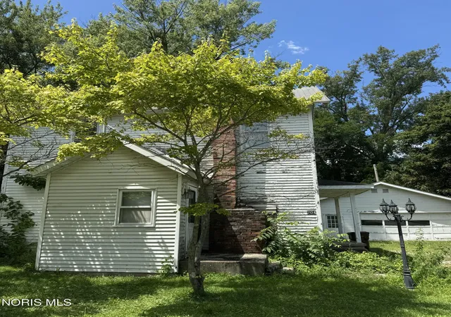 1st image of 204 Water St, Pemberville, OH 43450 | MLS# 10010972