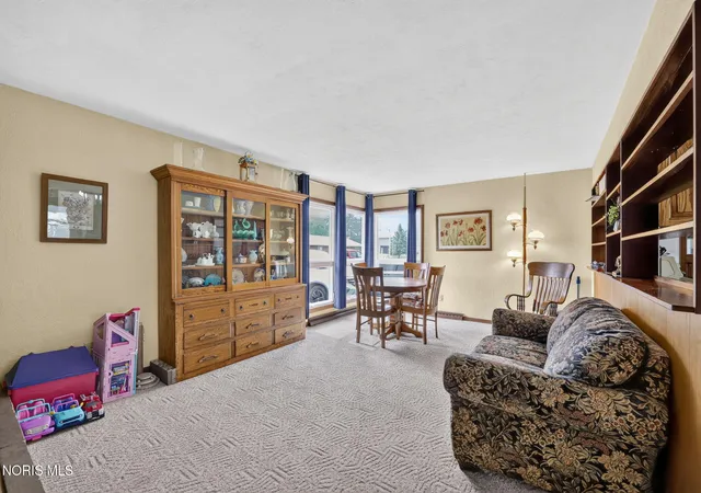 Photo 4 of Single family home for sale at 214 N Todd St, Mc Comb, OH 45858 | MLS# 10010999 | Listing updated on 2026-09-25