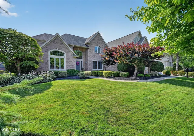 1st image of 558 Laguna Pt, Holland, OH 43528 | MLS# 10010982