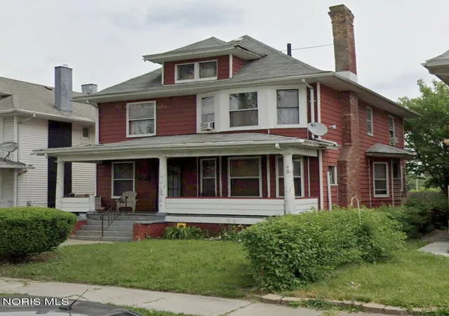Photo 1 of Single family home for sale at 2208 Rosewood Ave, Toledo, OH 43606 | MLS# 10011022 | Listing updated on 2026-09-12