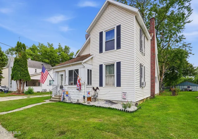 Photo 1 of Single family home for sale at 419 Washington St, Findlay, OH 45840 | MLS# 10011019 | Listing updated on 2026-07-28
