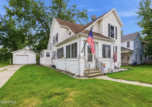 Photo 3 of Single family home for sale at 419 Washington St, Findlay, OH 45840 | MLS# 10011019 | Listing updated on 2026-07-28
