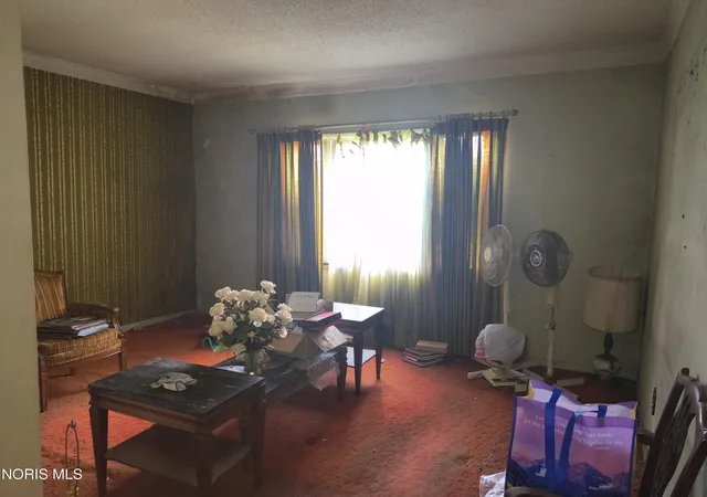 Photo 3 of Single family home for sale at 1816 Clay Ave, Toledo, OH 43608 | MLS# 10011006 | Listing updated on 2026-08-01
